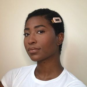 Meet your Posher, Dania